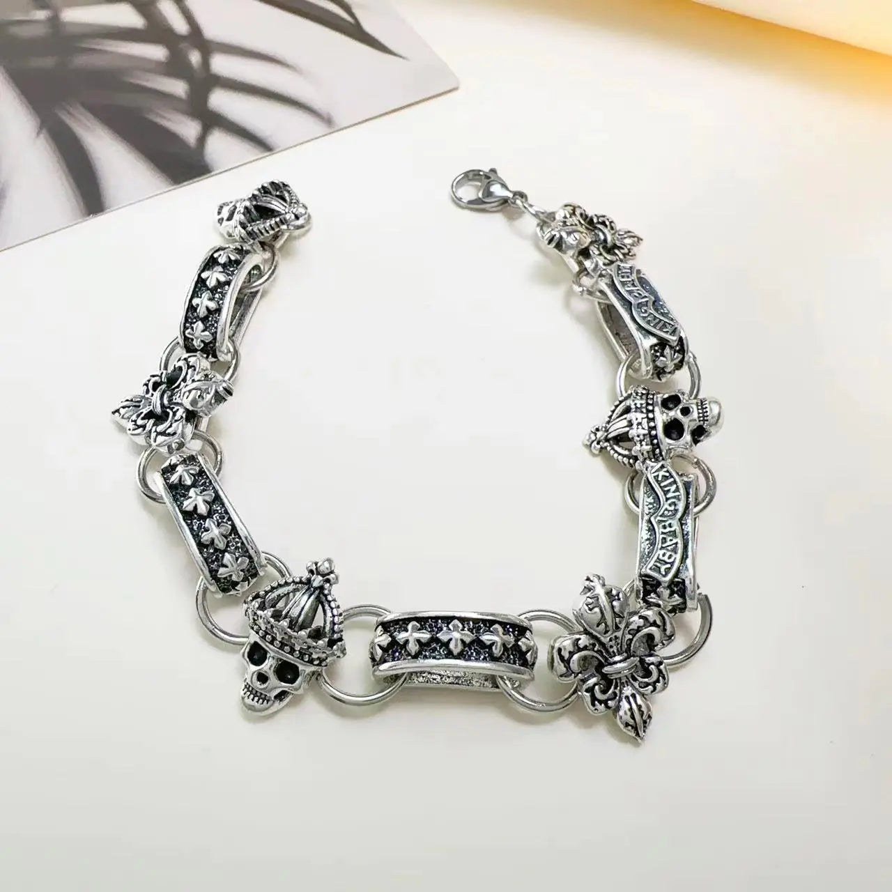Punk Style Men's Metal Bracelet with Skull Design